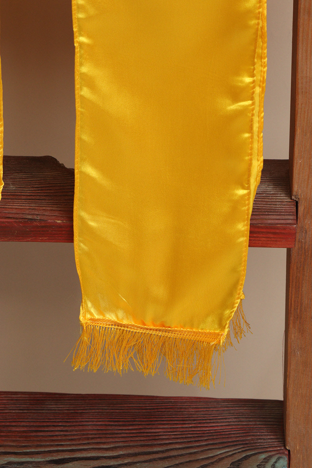 Divya India Yellow plain unisex silk stole brings timeless elegance, making every wedding, anniversary, birthday, or celebration special by welcoming guests with warmth and grace.