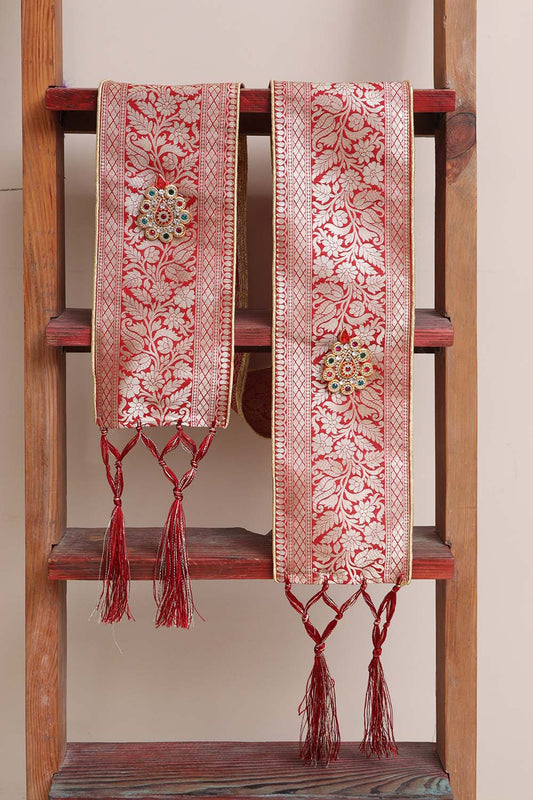 Divya India Customized Royal Swagat Stole ,Khesh, Patka, Gamcha, Dupatta – Elegant and Luxurious Red Banarasi Silk Stole With a Beautifully Matching Tassel & Brooch for Welcoming Guests at Weddings, Anniversaries or Grand Celebratory Occasions